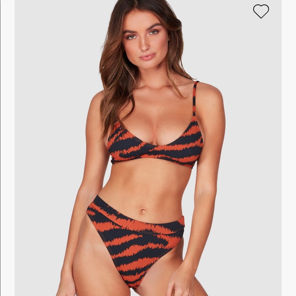 Billabong tigeress bikini top